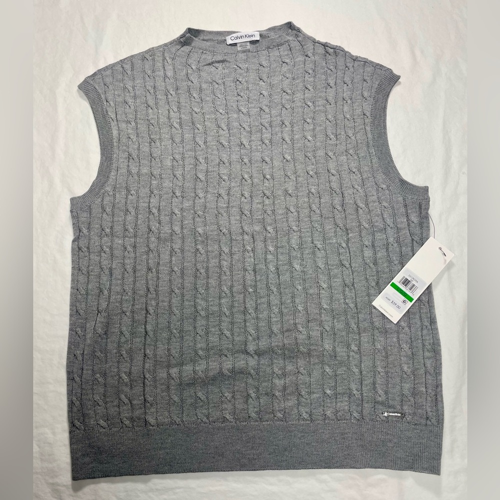 Calvin Klein Gray Cable Knit Sleeveless Sweater, Size Large, NWT